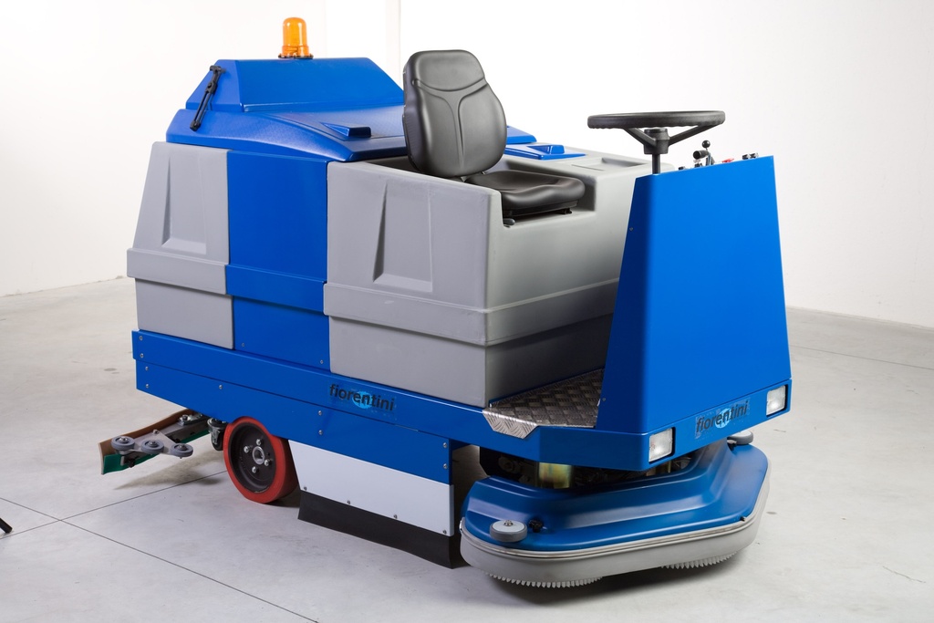 Aufsitzgroßflächen-Bodenreinigungsautomat CW 1500